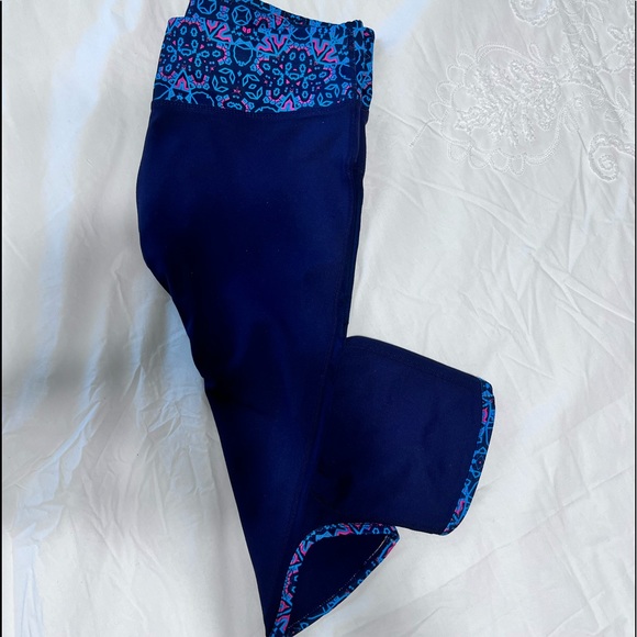 NWOT Never worn Fabletics cop legging - Picture 2 of 6